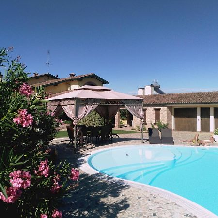 B&B Il Martin Pescatore Bagnolo San Vito Екстер'єр фото