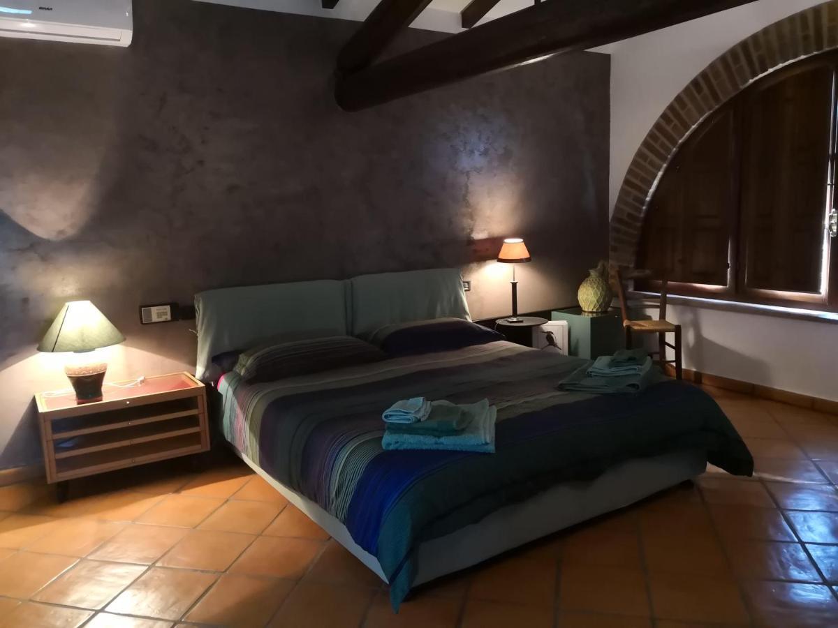 B&B Il Martin Pescatore Bagnolo San Vito Екстер'єр фото